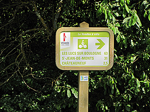 Panneau indcateur sentier cyclables de la Vendée